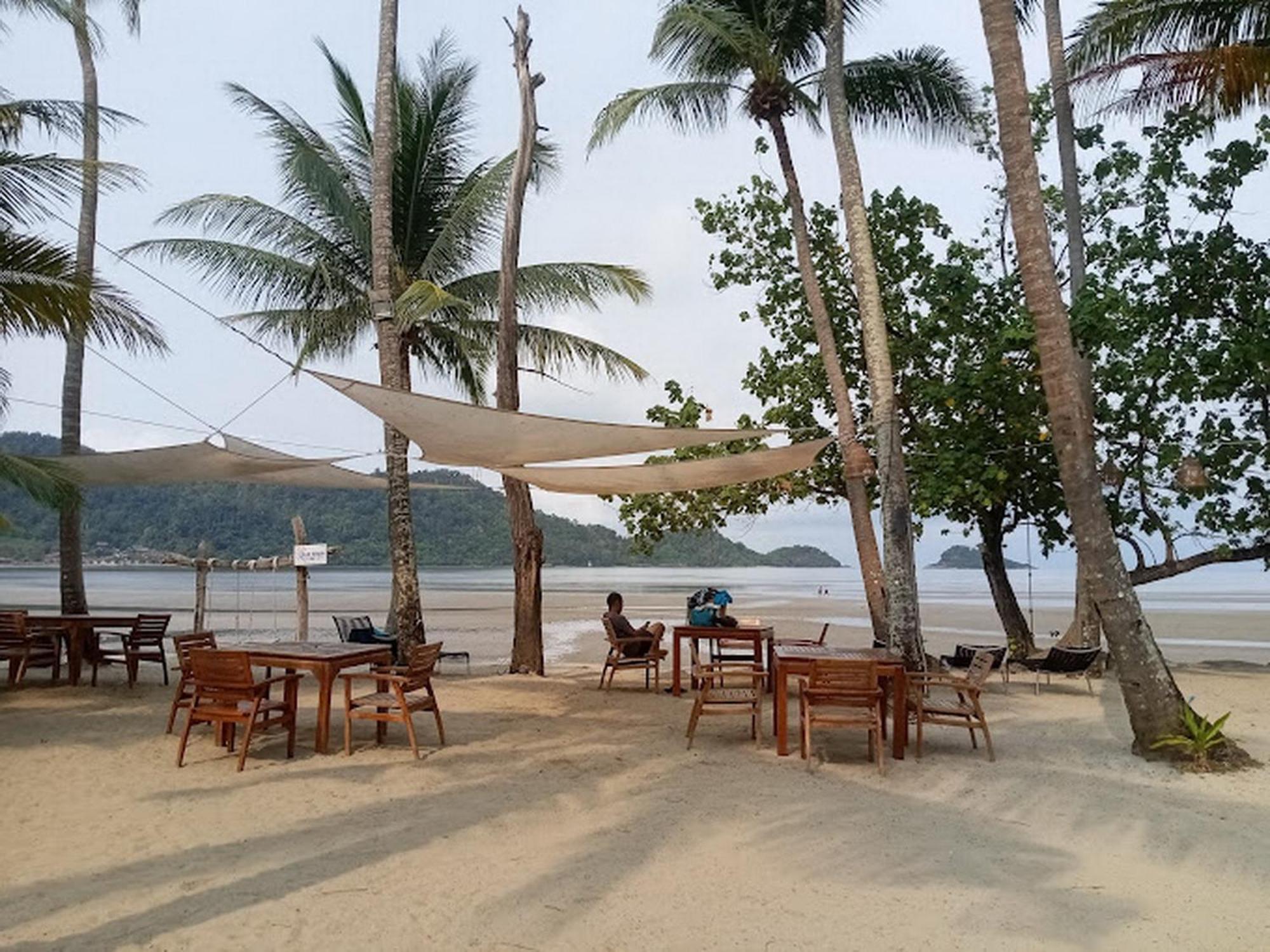 Siam Royal Bay Beach Villa And Beachfront Apartments Koh Chang Exterior photo