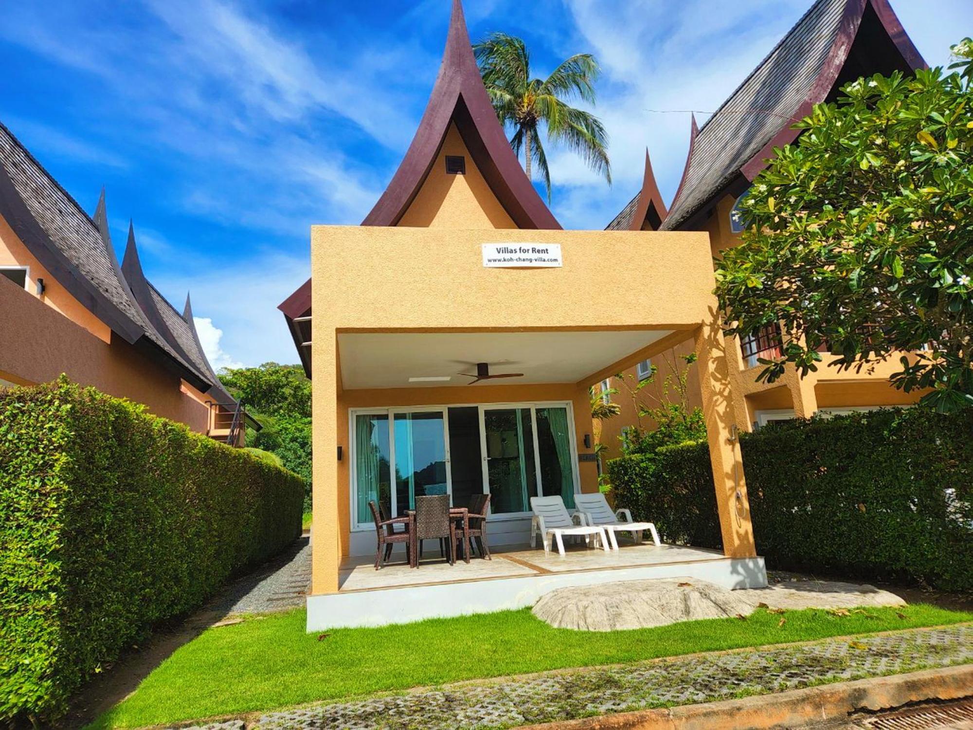 Siam Royal Bay Beach Villa And Beachfront Apartments Koh Chang Exterior photo